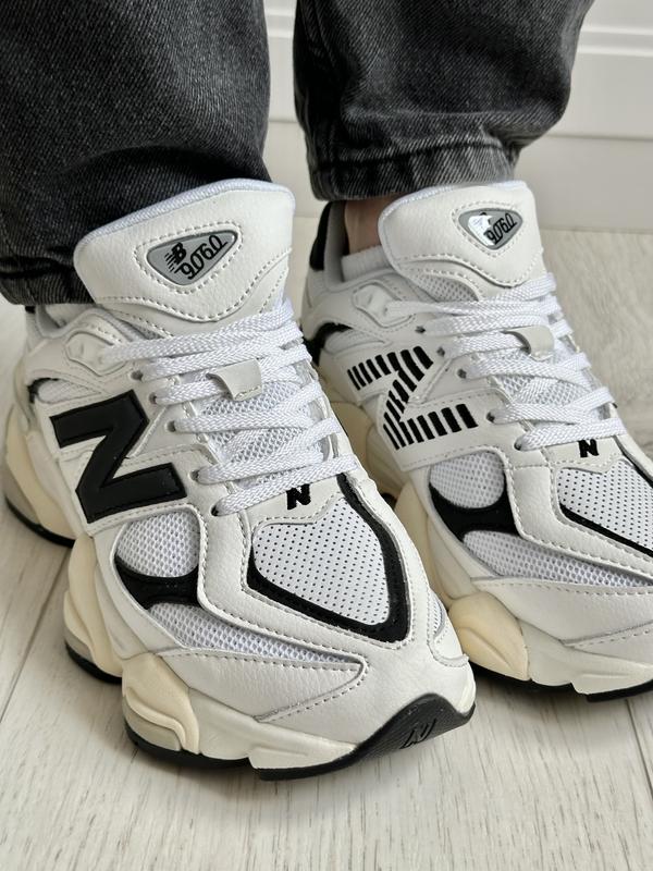 New Balance 9060 Blanc Noir 