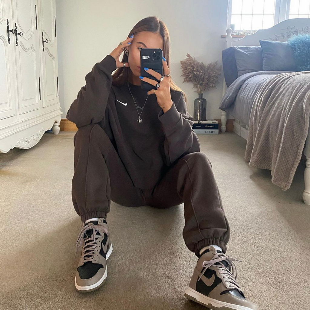 Nike Dunk High Moon Fossil 