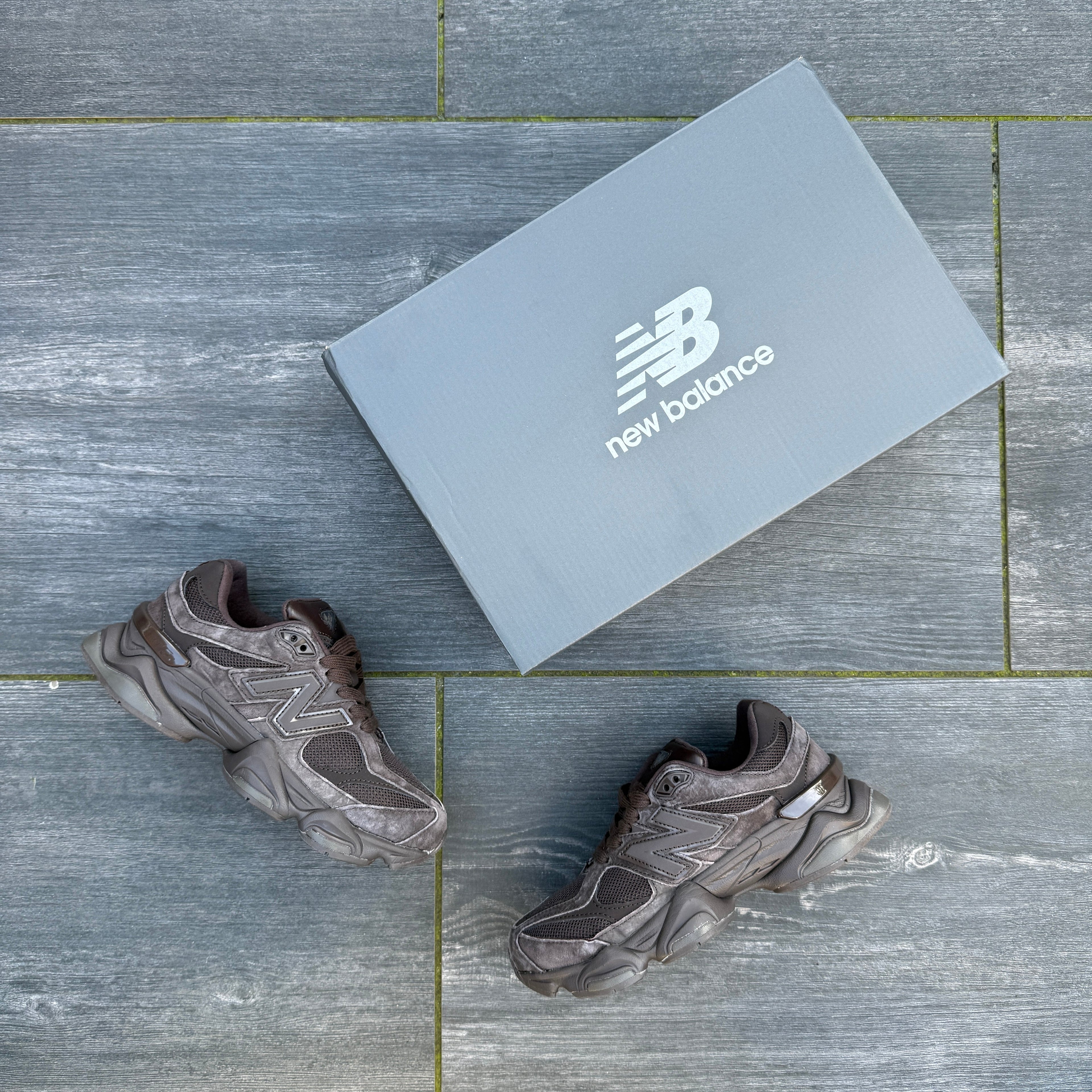 New Balance 9060 Chocolate 