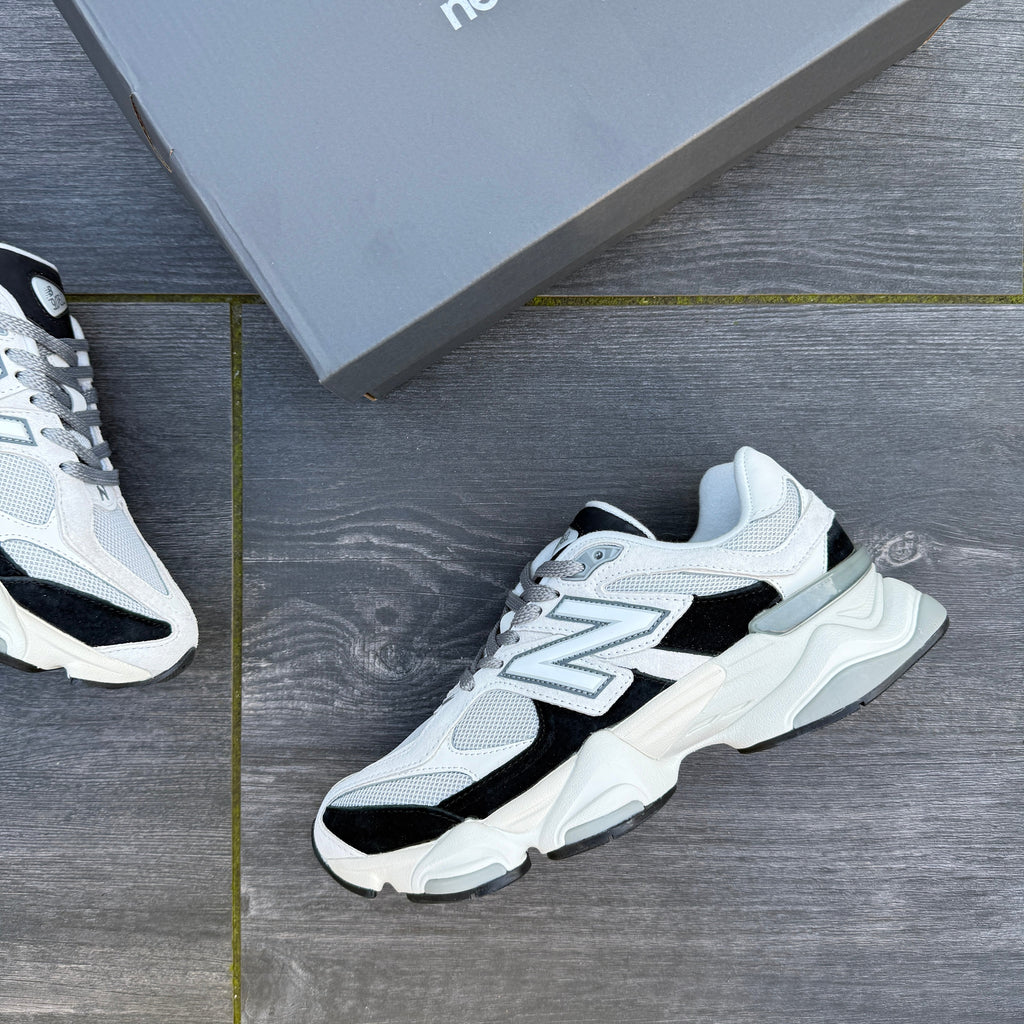 New Balance 9060 Grey Jet Black