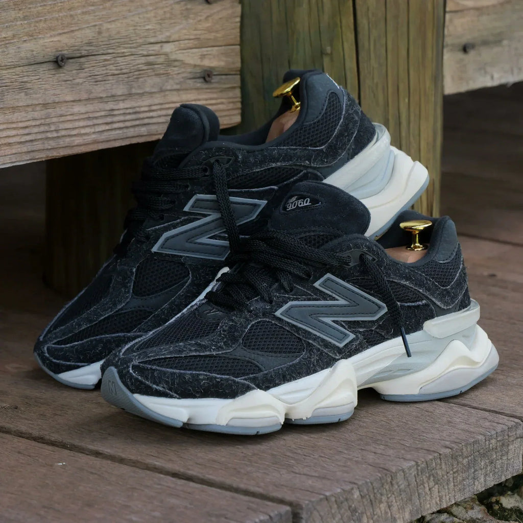 New Balance 9060 Sea Salt Black
