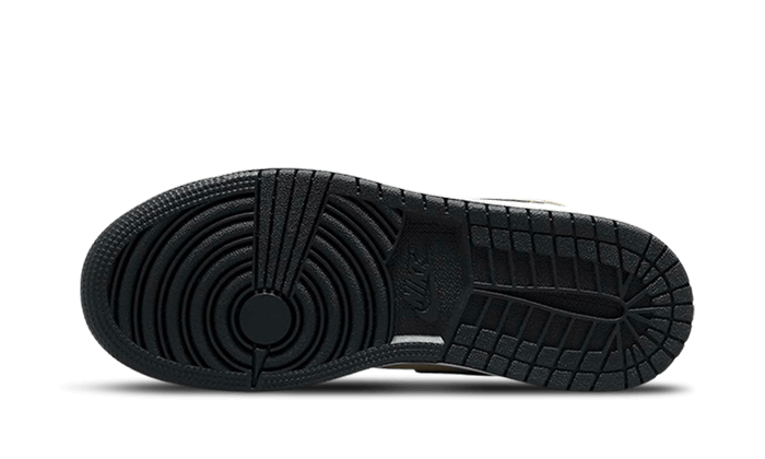 Concours Air Jordan 1 Mid Dunk