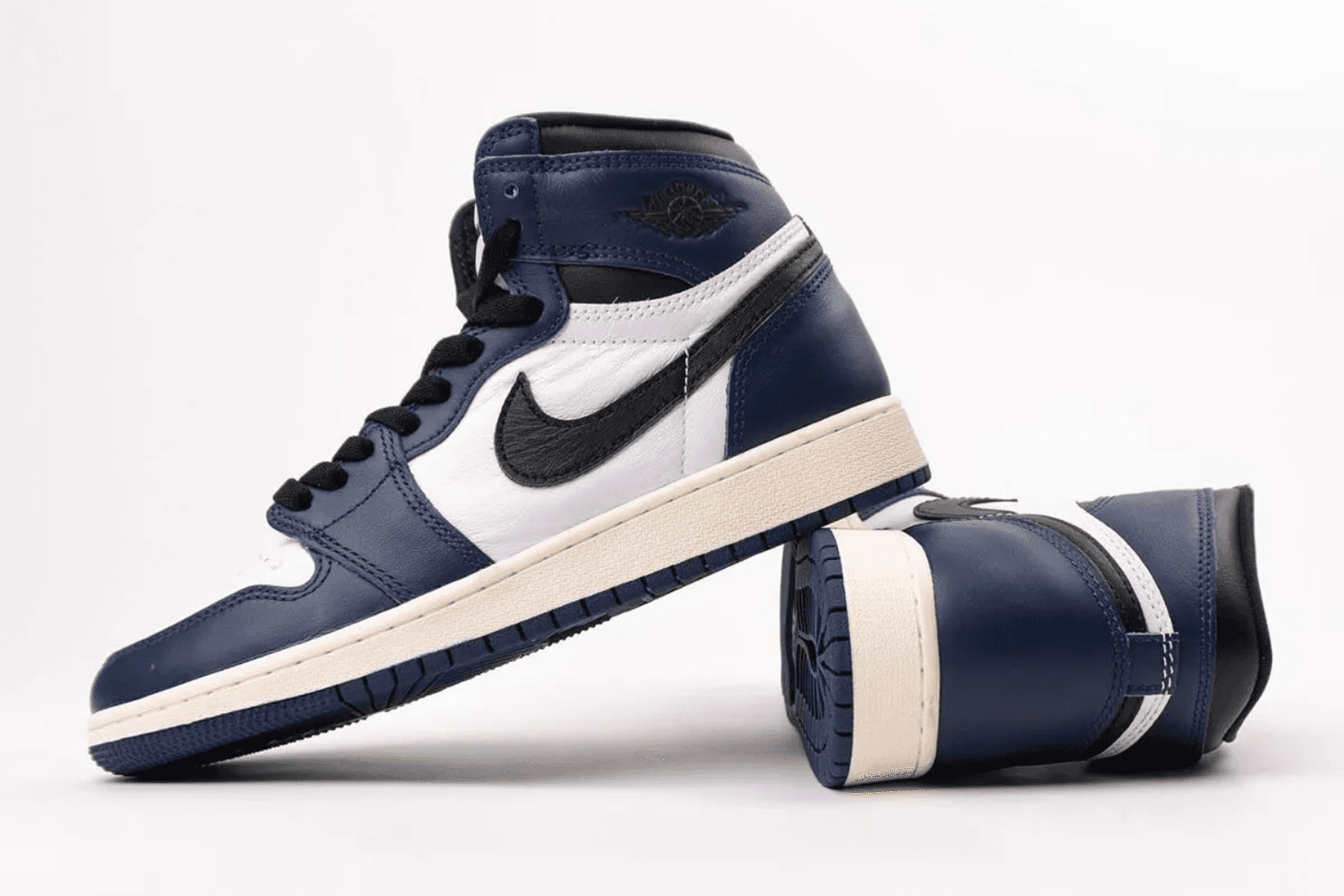 Air Jordan 1 High OG Midnight Navy