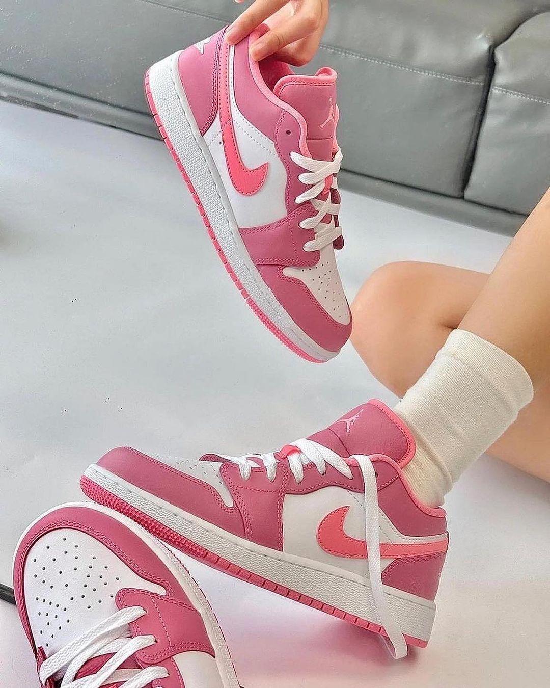 Air Jordan 1 Low Desert Berry