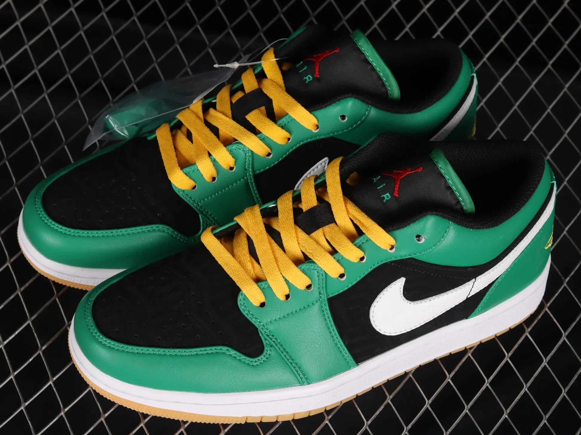 Air Jordan 1 Low SE Holiday Special