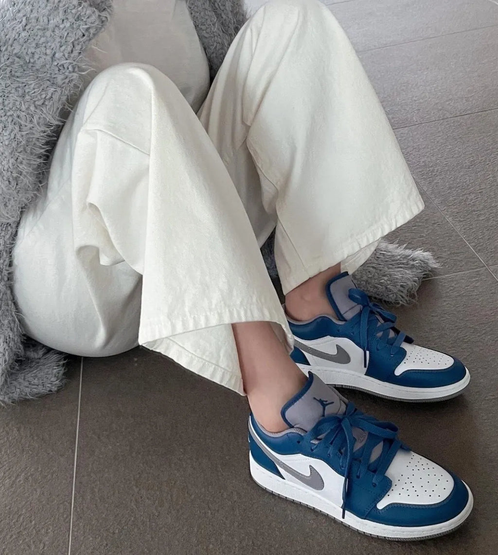Air Jordan 1 Low True Blue