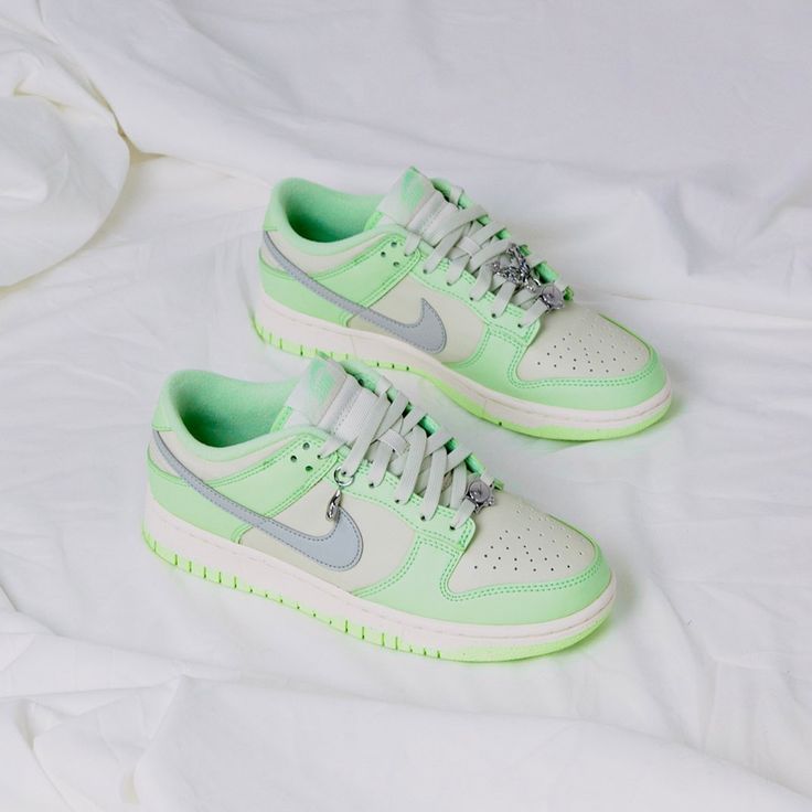 Dunk Low SE Next Nature Sea Glass
