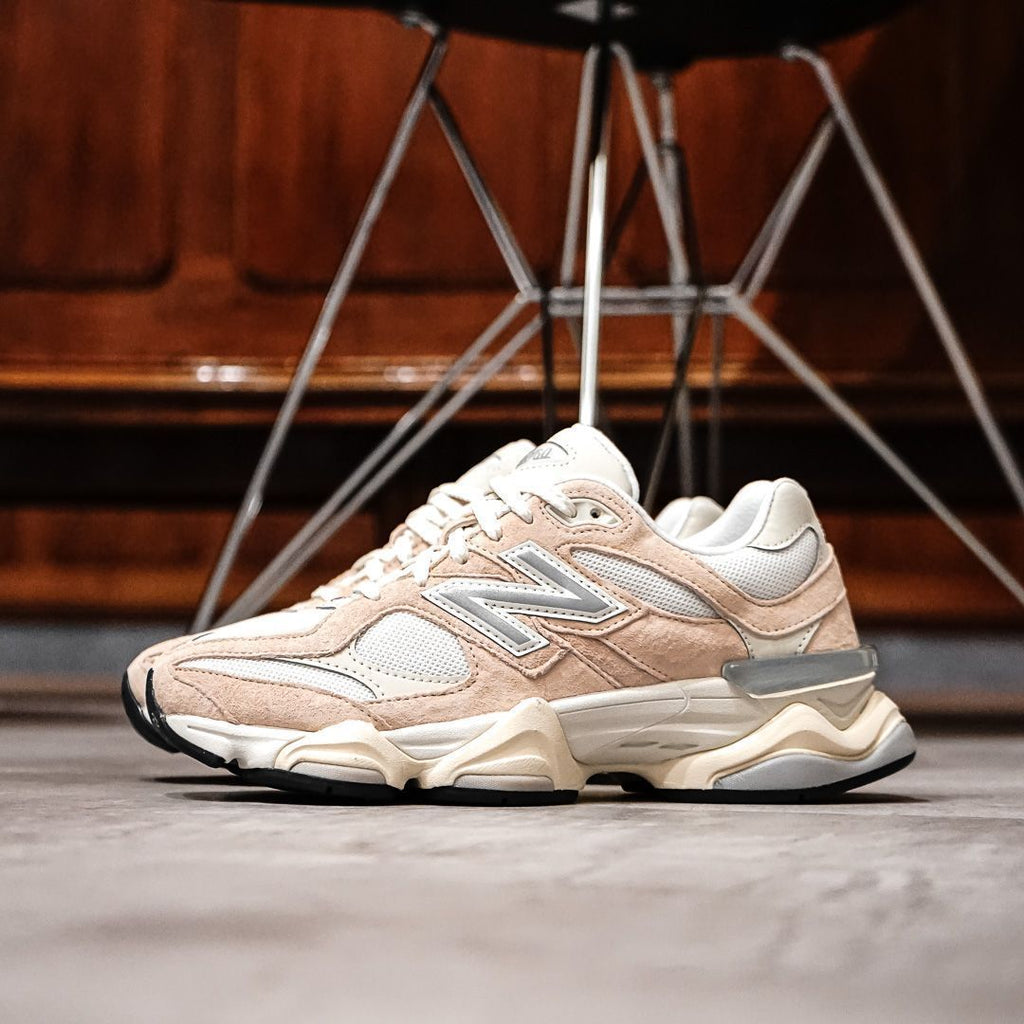 New Balance 9060 Vintage Rose (SALE)
