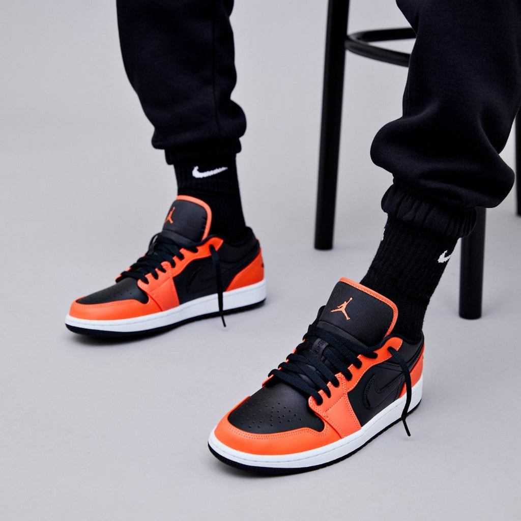 Jordan 1 Low SE Noir Gazon Orange