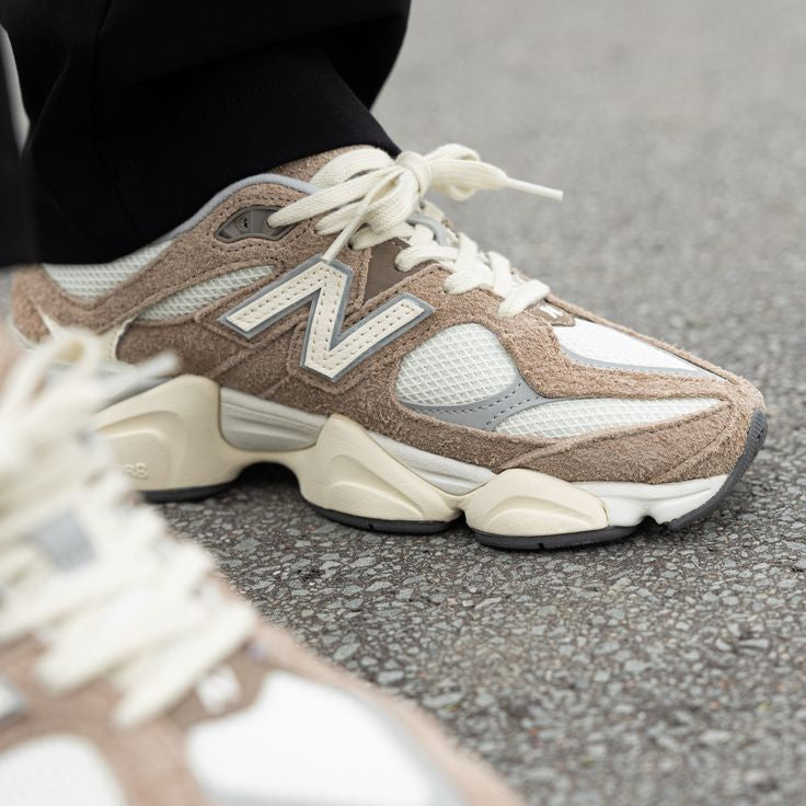New Balance 9060 Driftwood 