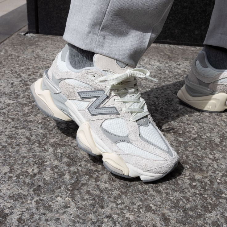 New Balance 9060 Moonbeam Sea Salt 