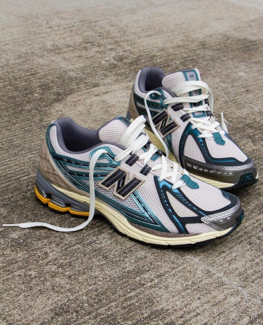 New Balance 1906R Metallic Teal