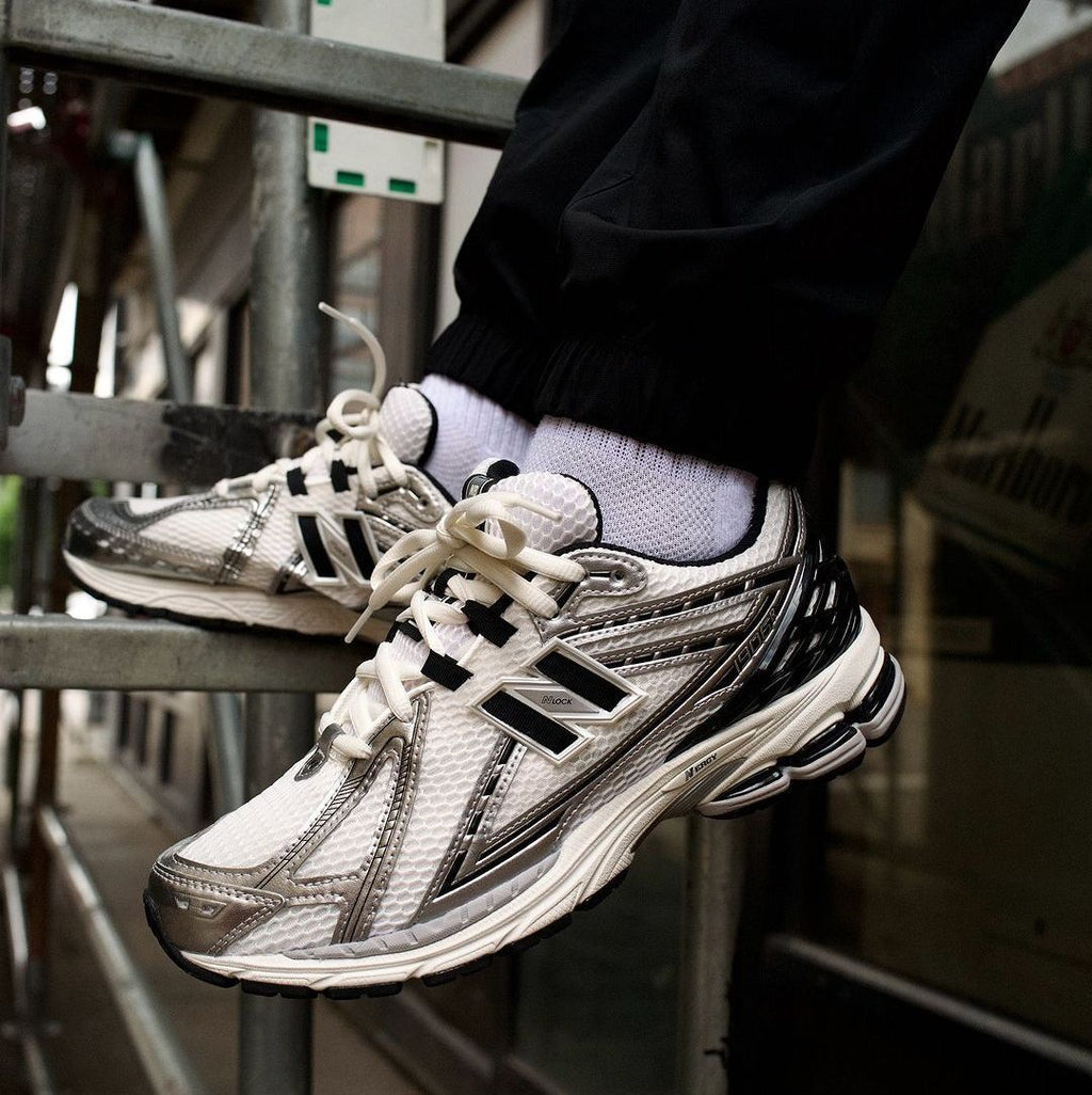 New Balance 1906R Silver Black