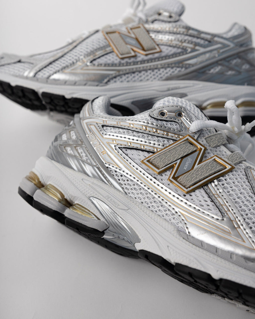 New Balance 1906R White Rain Cloud Silver Metallic
