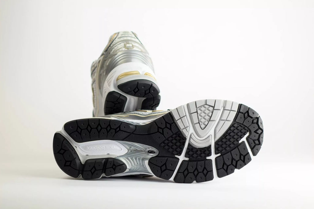 New Balance 1906R White Rain Cloud Silver Metallic