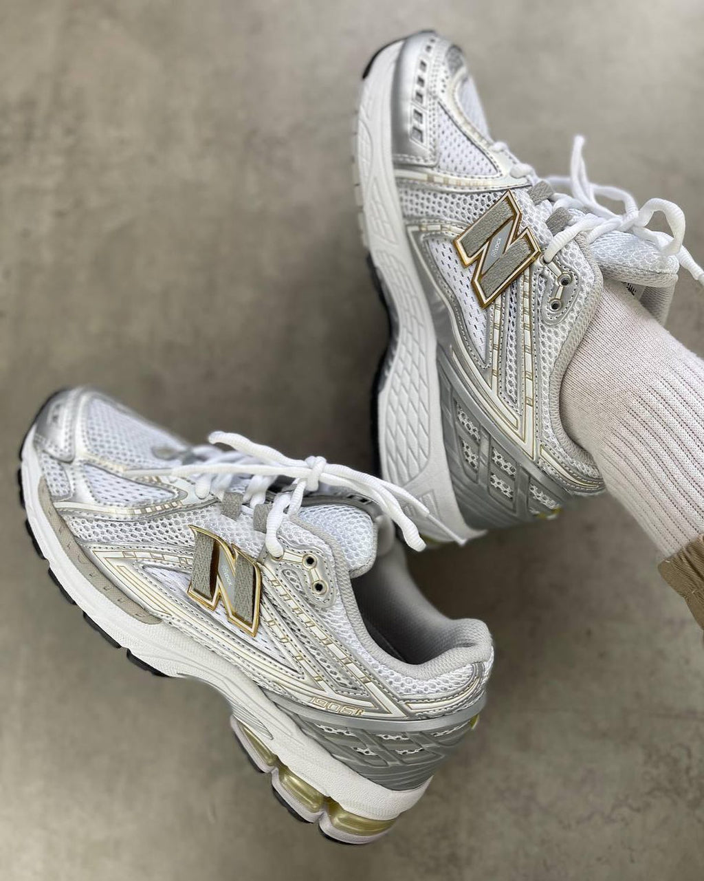 New Balance 1906R White Rain Cloud Silver Metallic