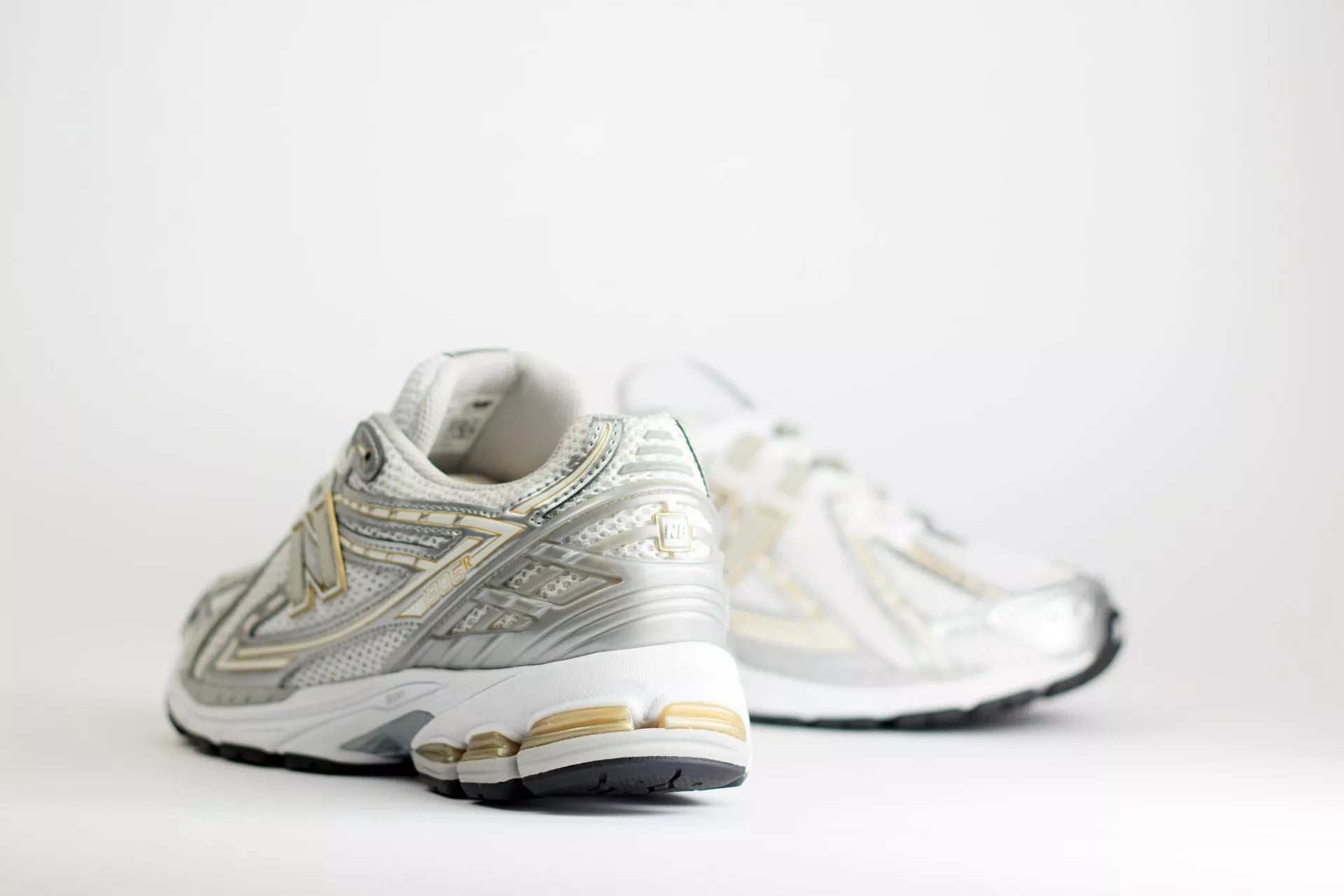 New Balance 1906R White Rain Cloud Silver Metallic