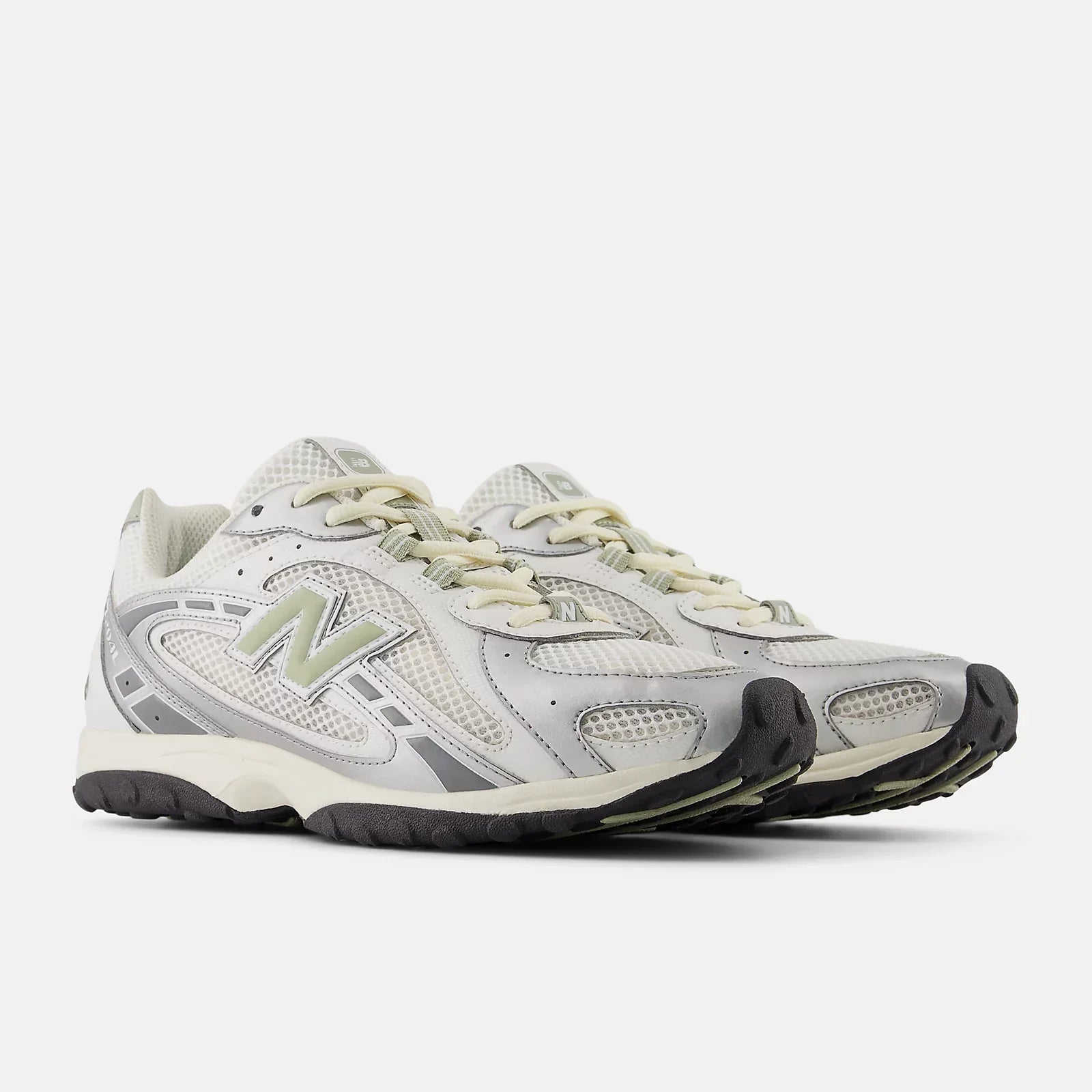 New Balance 204L Silver Metallic Sage Green