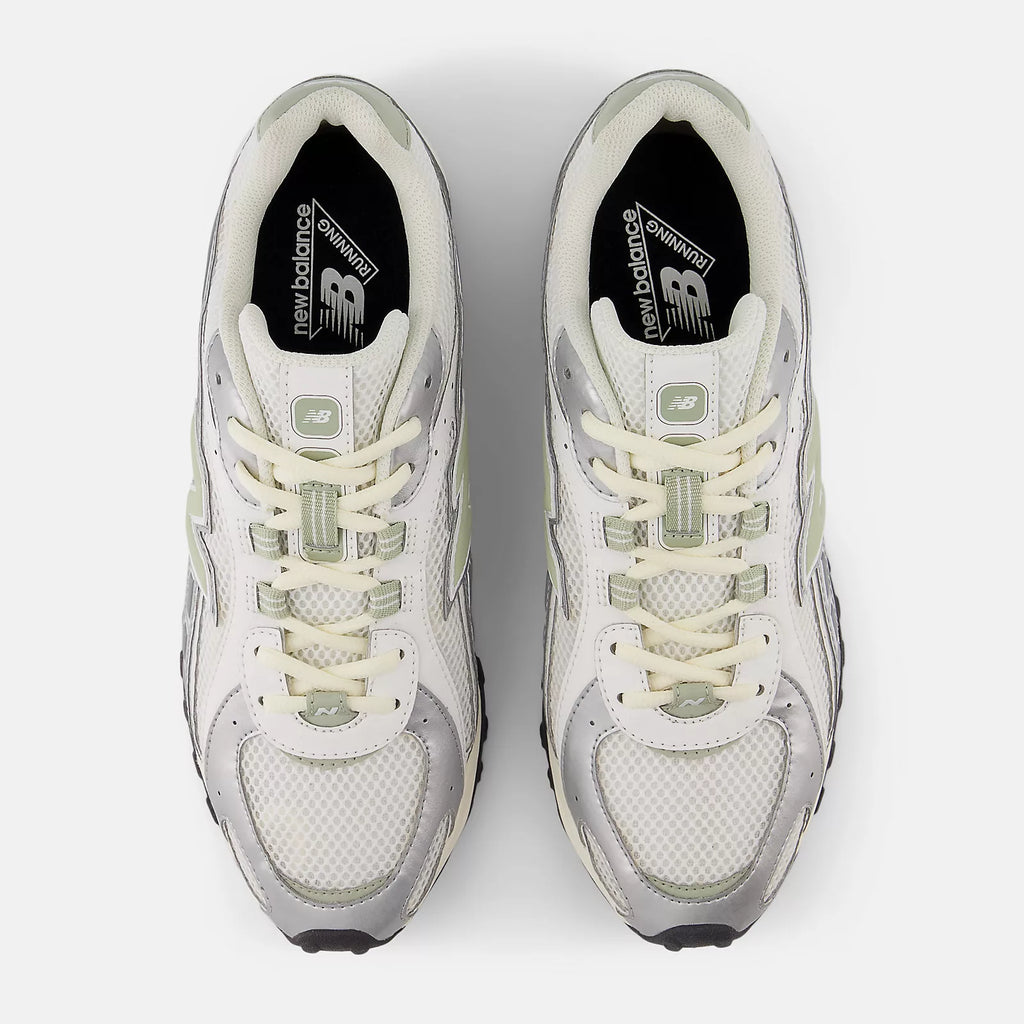 New Balance 204L Silver Metallic Sage Green
