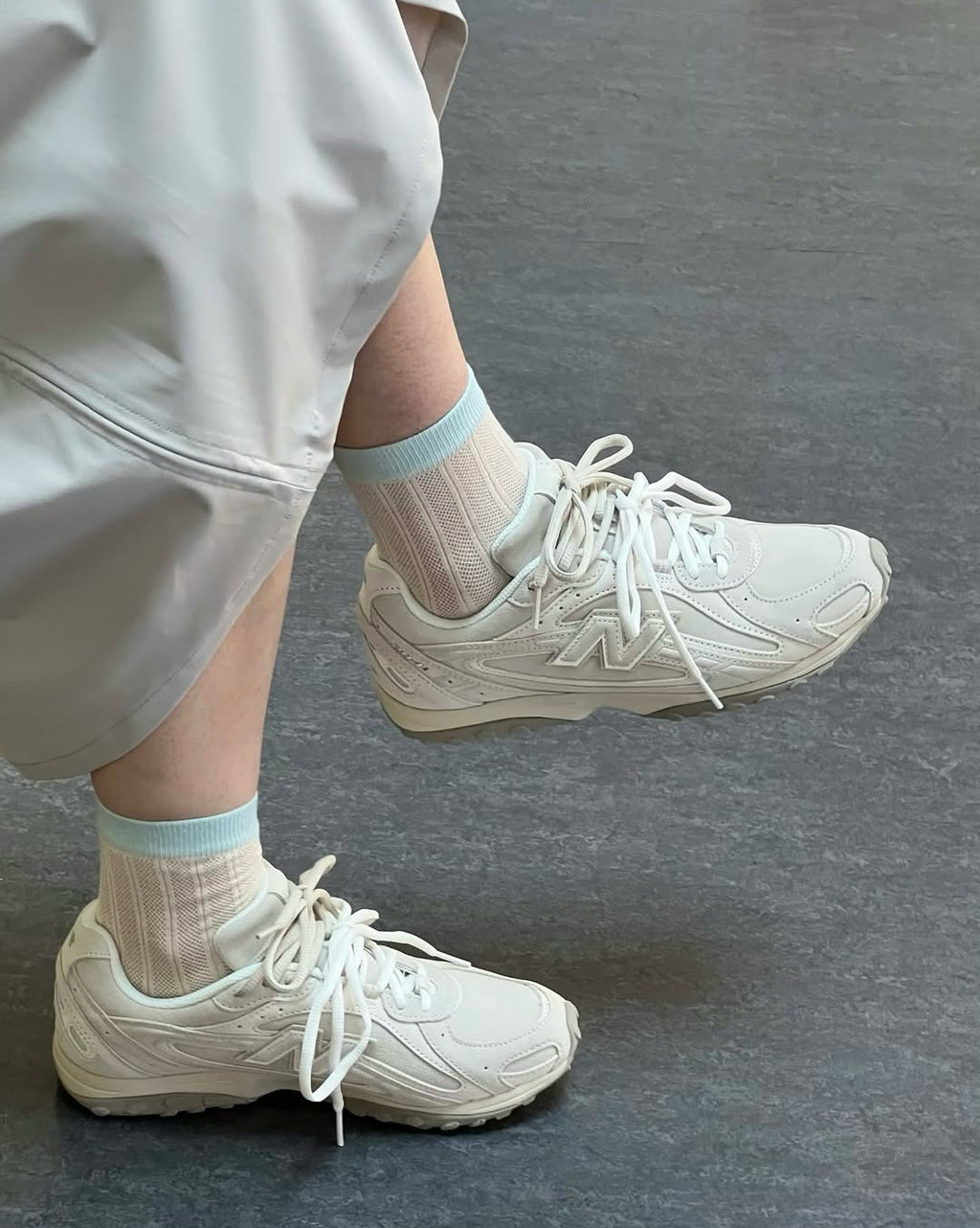 New Balance 204L Timberwolf (SALE)