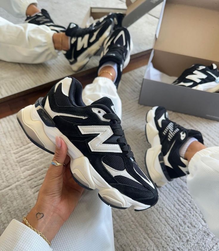 New Balance 9060 Black White (SALE)