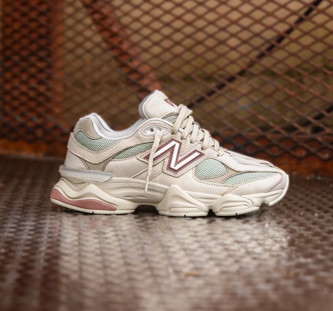 New Balance 9060 Bone Sparrow 