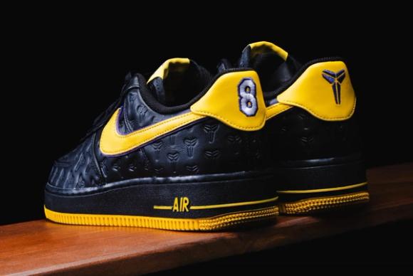 Nike Air Force 1 Low Kobe Bryant Lakers Away (Numbered Edition of 8000)