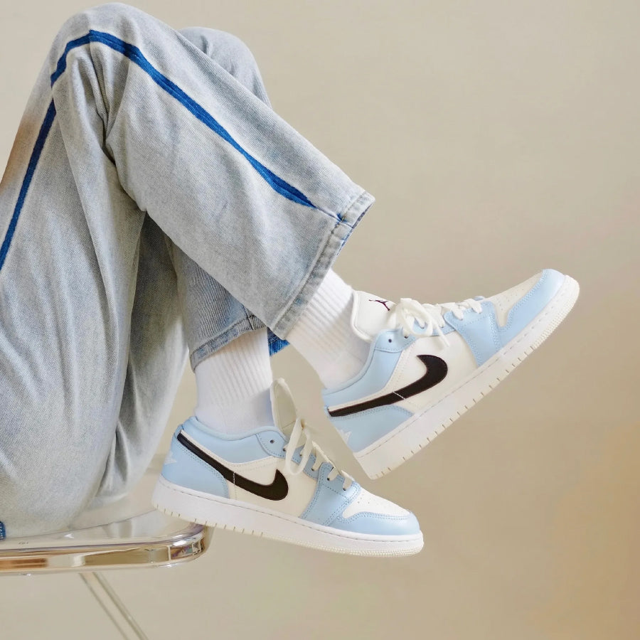 Nike Air Jordan 1 Low Ice Blue