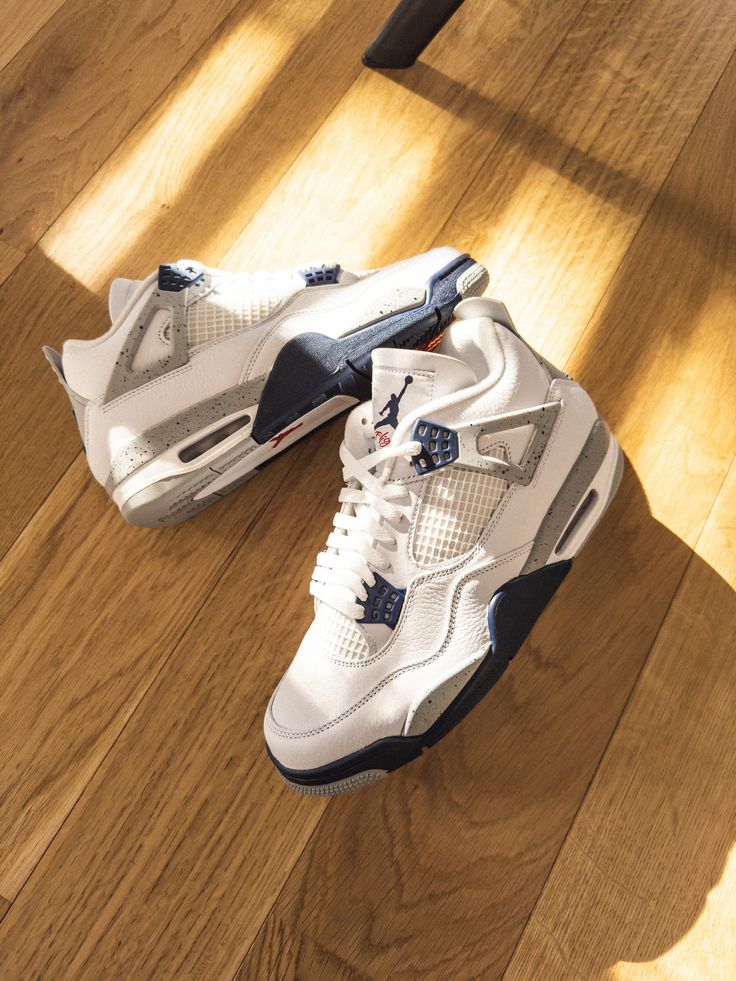 Nike Air Jordan 4 Retro White Midnight Navy