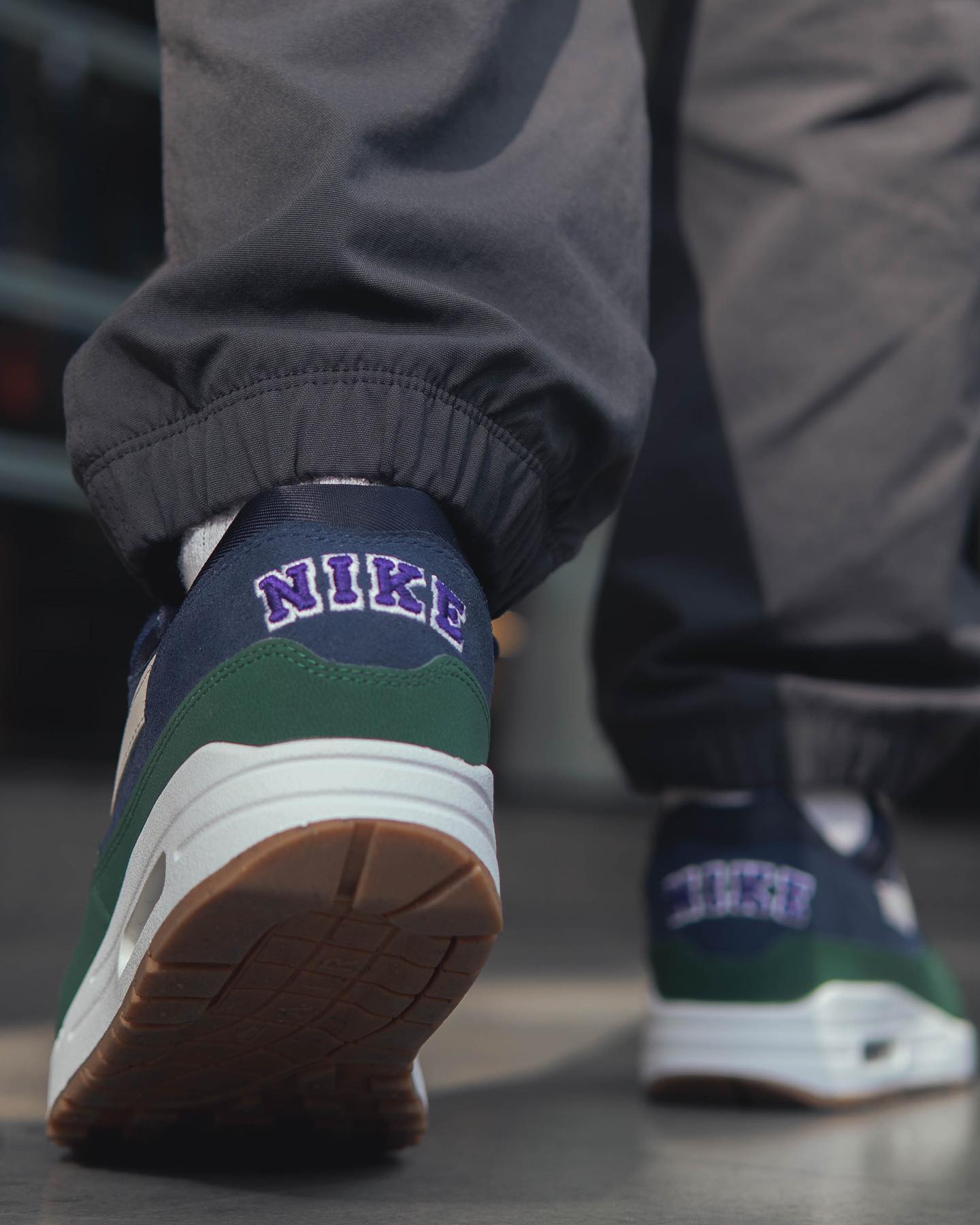 Nike Air Max 1 '87 QS Obsidian