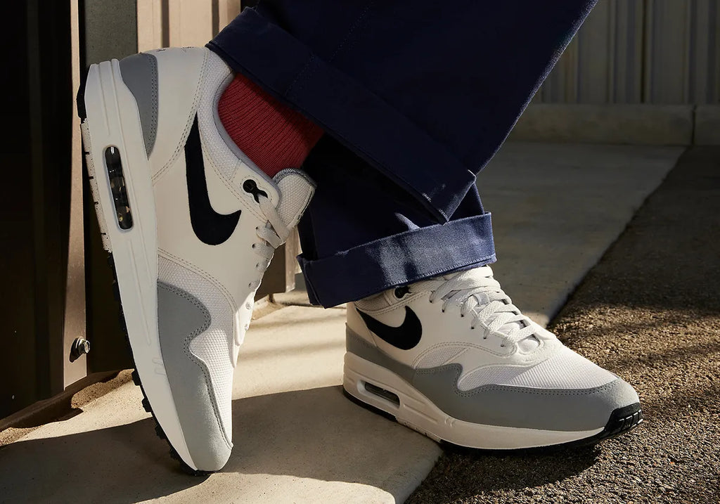 Nike Air Max 1 Platinum Tint Dark Obsidian