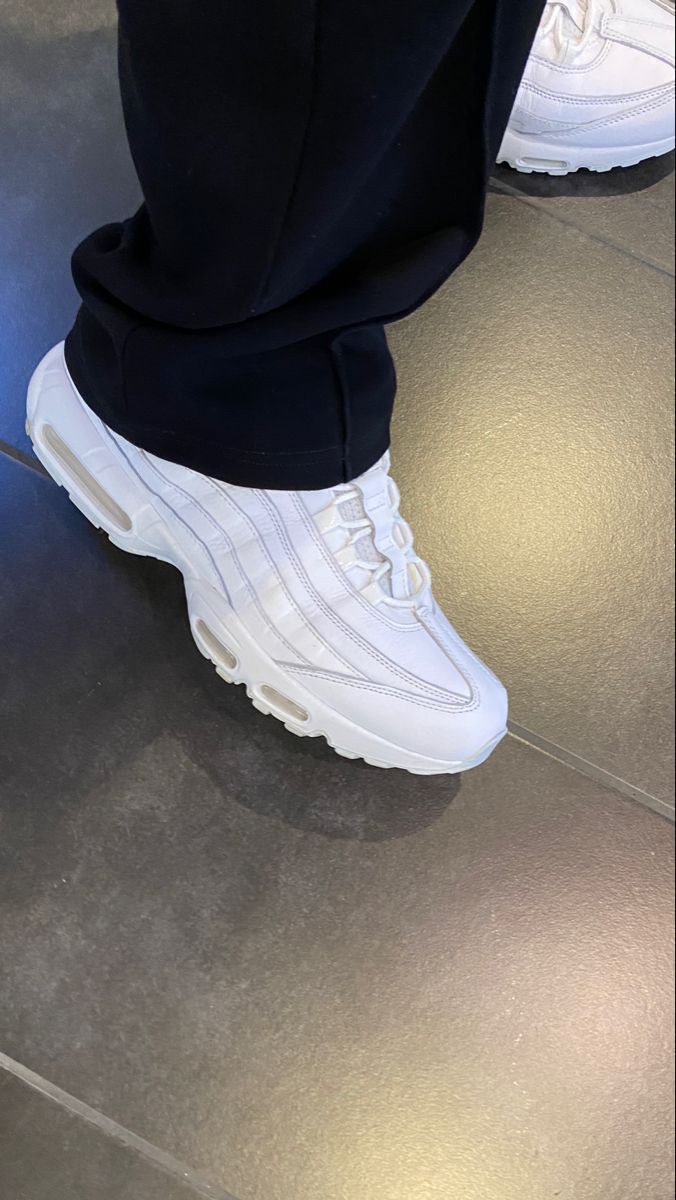 Nike Air Max 95 Triple White