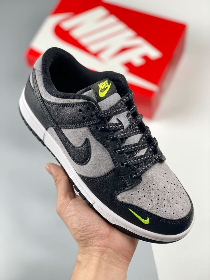 Nike Dunk Low Black Gray Green Strike