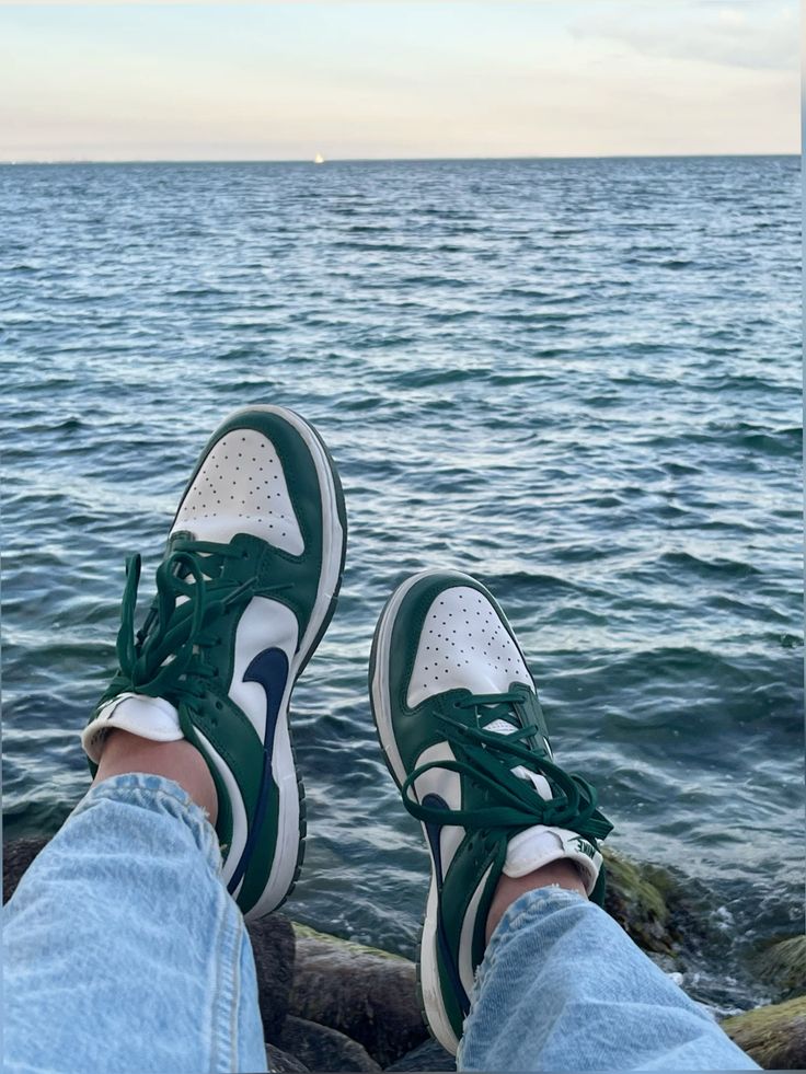 Nike Dunk Low Gorge Green