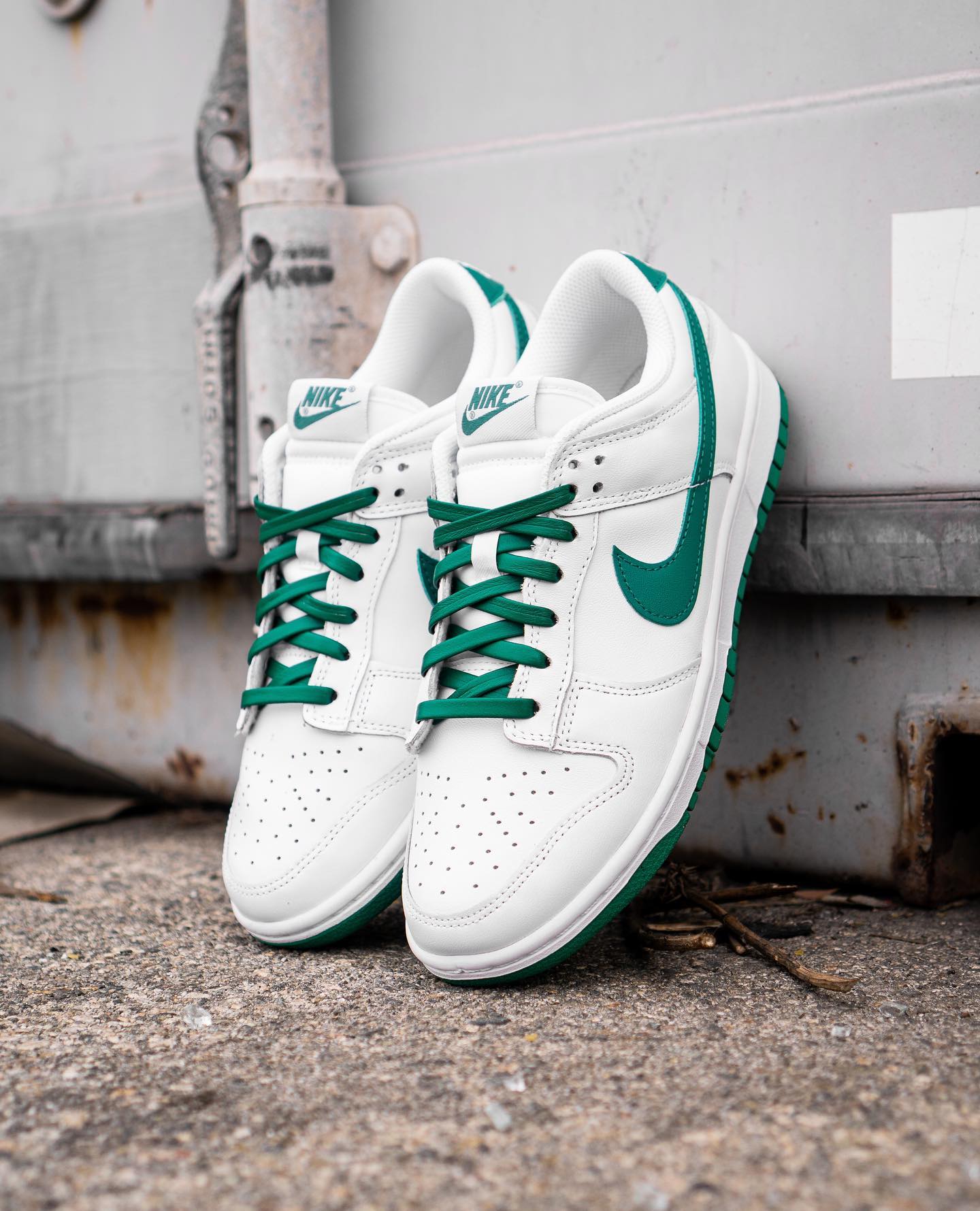Nike Dunk Low Green Noise