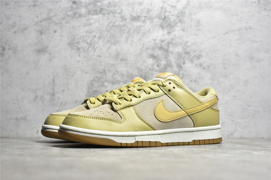 Nike Dunk Low Khaki Suede Gum