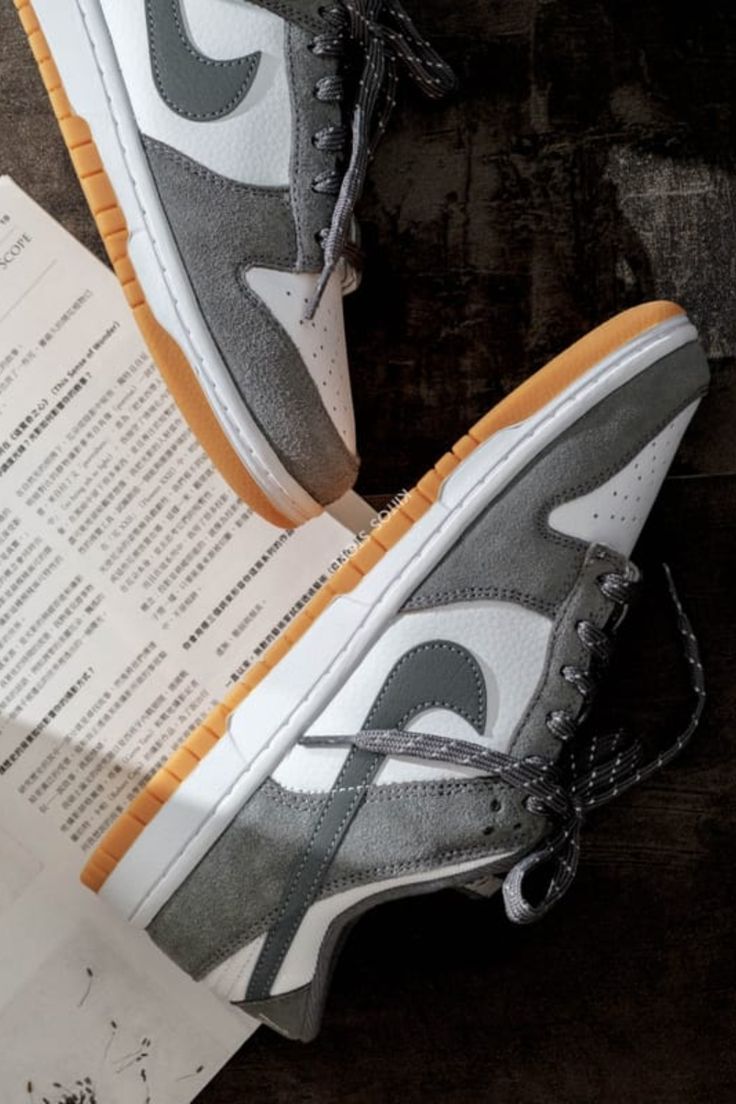 Nike Dunk Low Reflective Grey