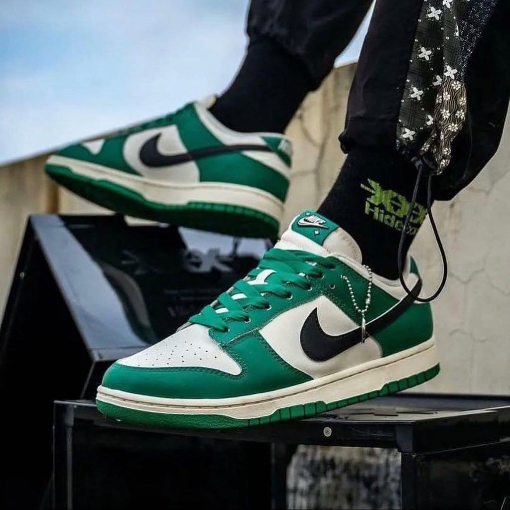 Nike Dunk Low SE Lottery Green Pale Ivory