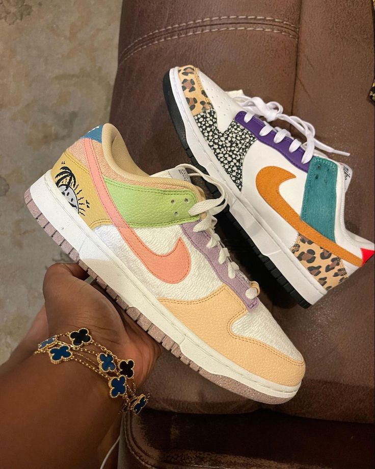 Nike Dunk Low SE Sun Club