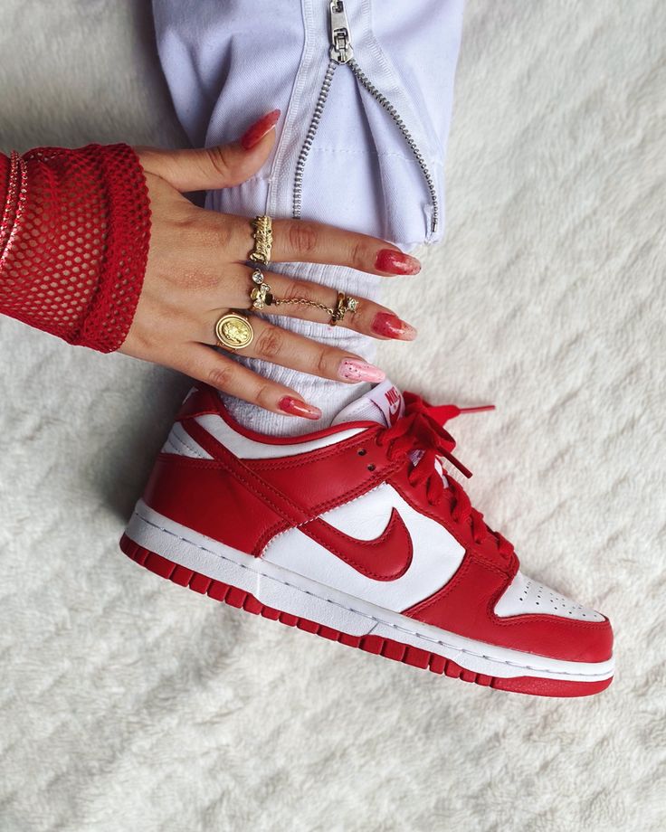 Nike Dunk Low University Red