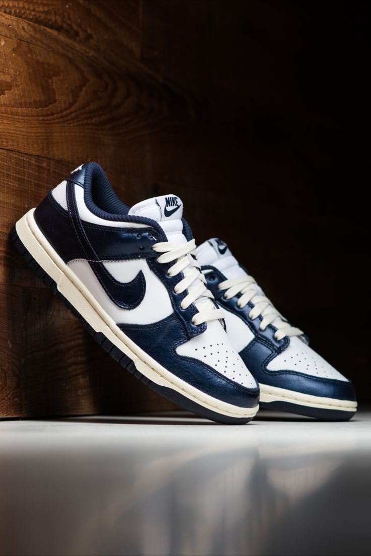 Nike Dunk Low Vintage Navy