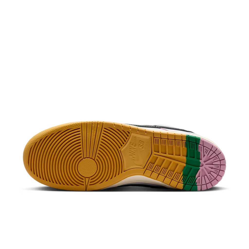 Nike SB Dunk Low CSEF