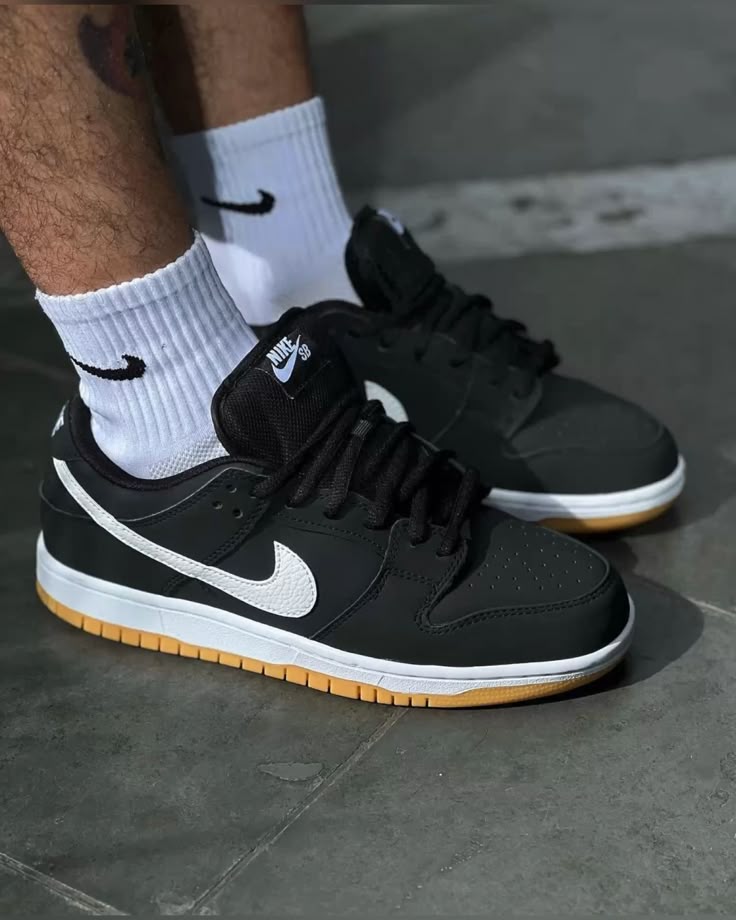 Nike SB Dunk Low Pro ISO Black Gum