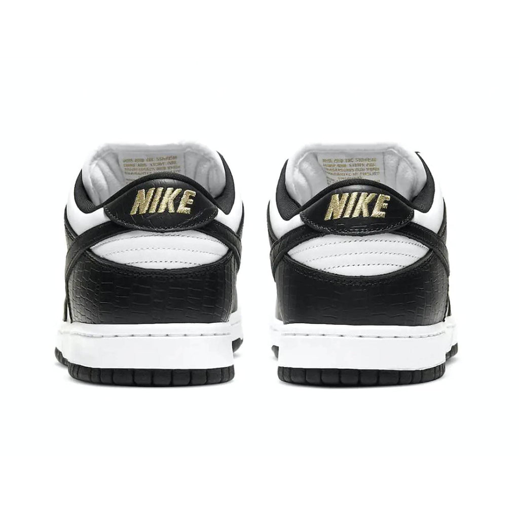 Nike SB Dunk Low Supreme Stars Black
