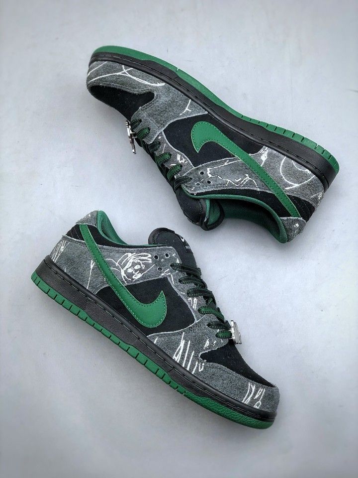 Nike SB Dunk Low There Skateboards