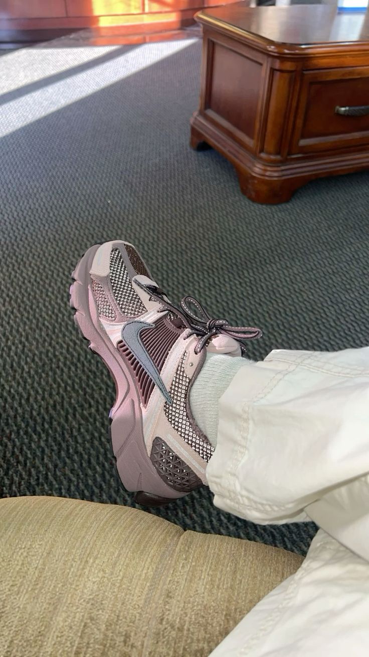 Nike Zoom Vomero 5 Plum Eclipse