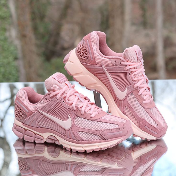 Nike Zoom Vomero 5 Red Stardust