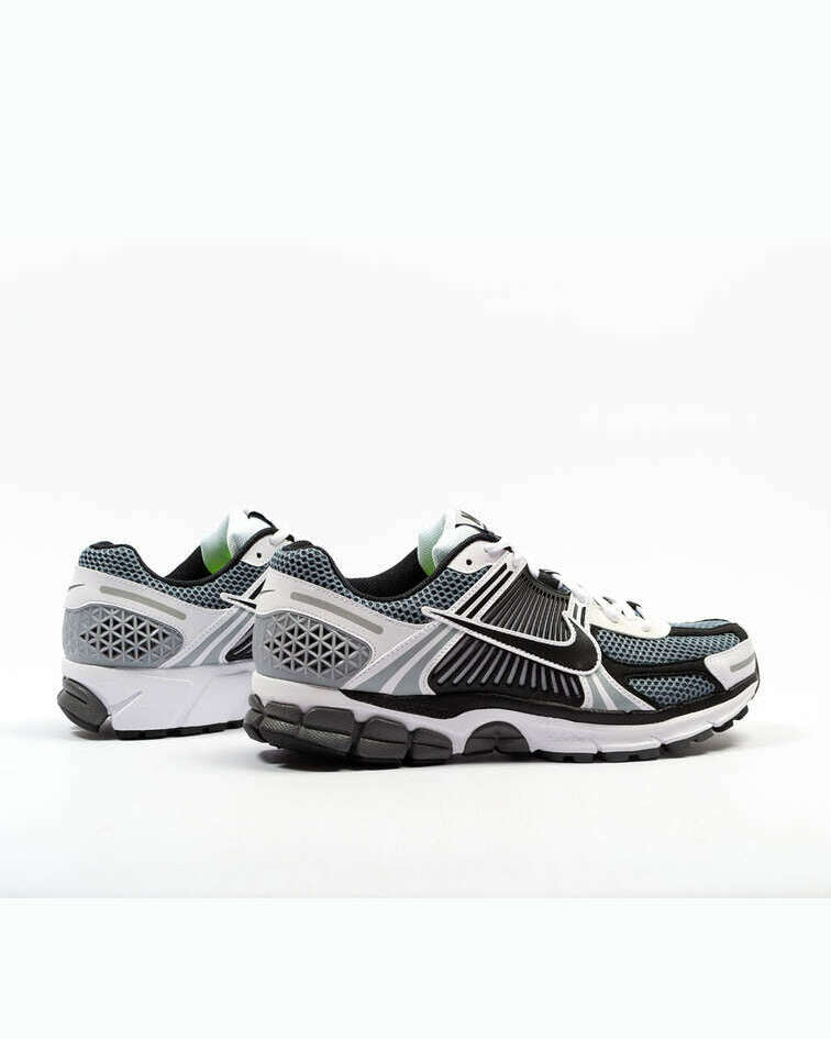 Nike Zoom Vomero 5 SE SP Dark Grey Black White
