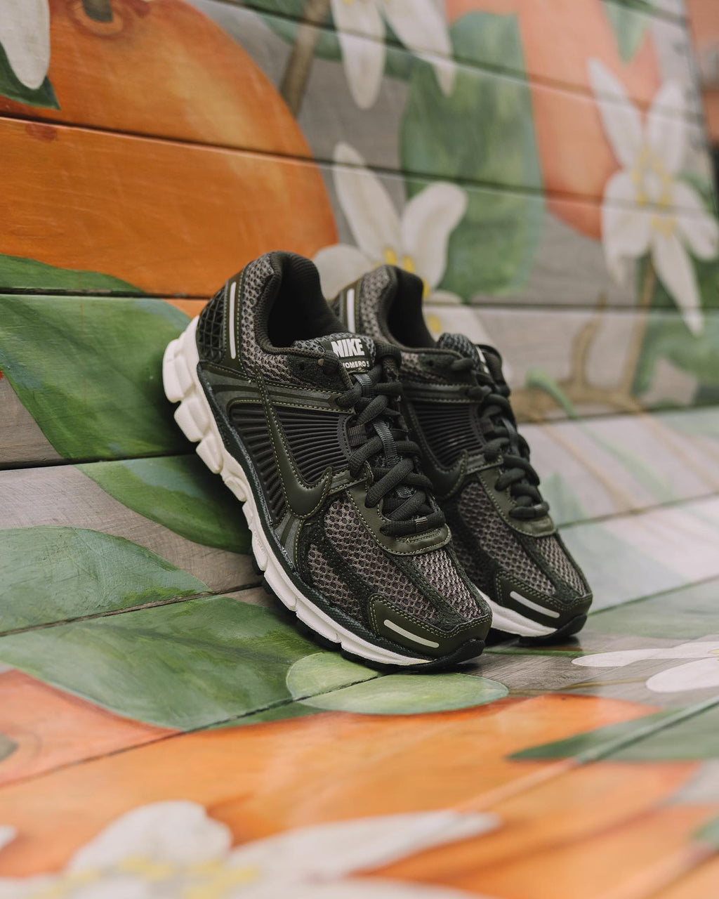 Nike Zoom Vomero 5 Sequoia