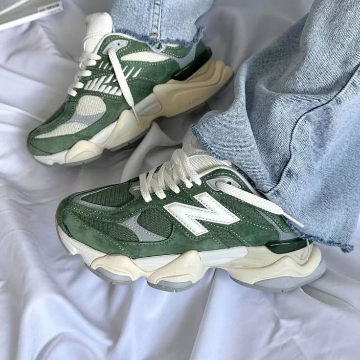 New Balance 9060 Nori